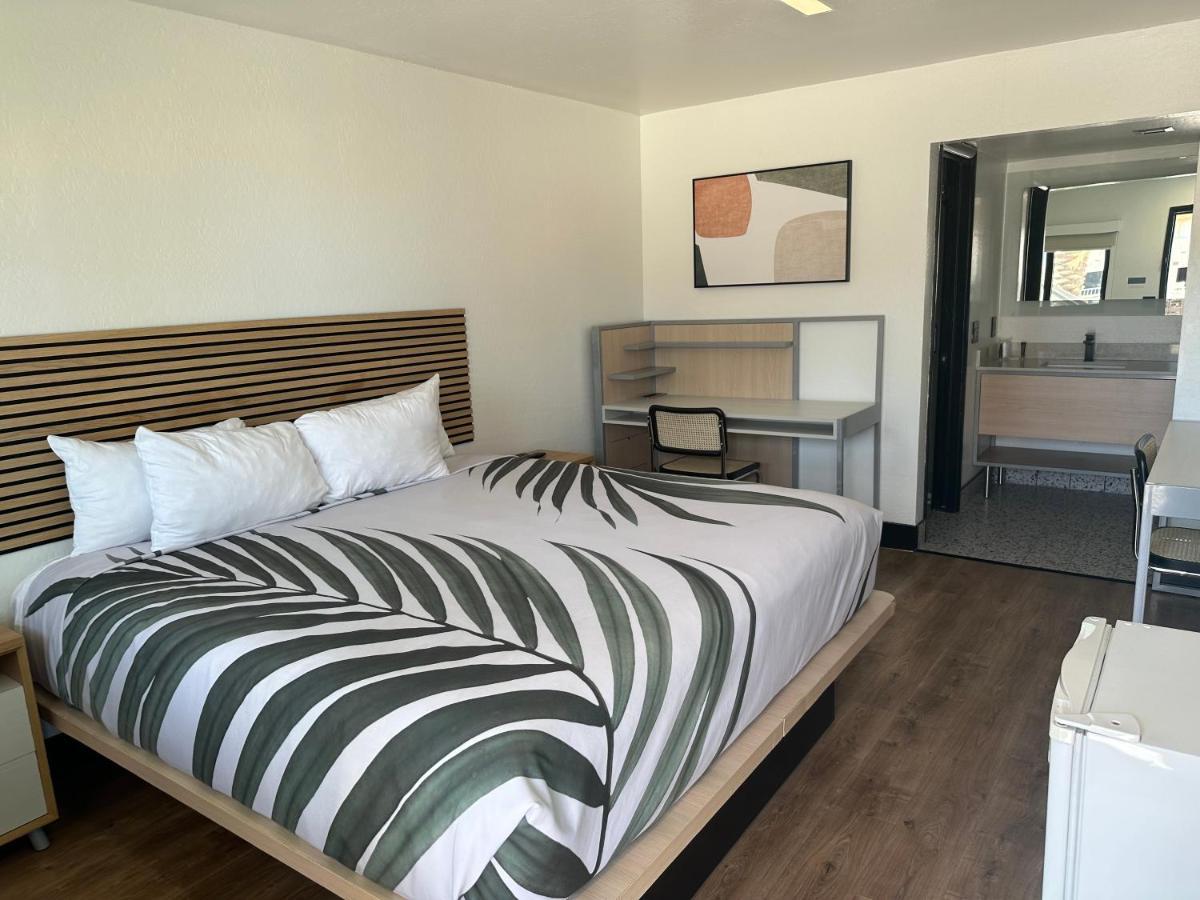 Sway Hotel Lake Havasu City Eksteriør billede